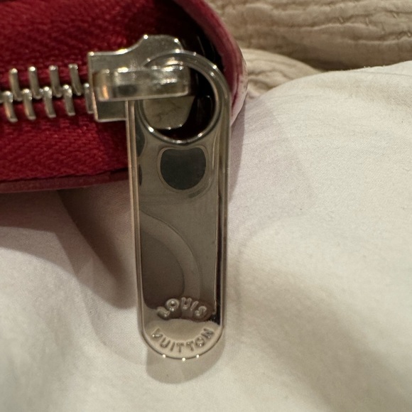 Louis Vuitton Epi Zippy Long Wallet - Picture 13 of 13